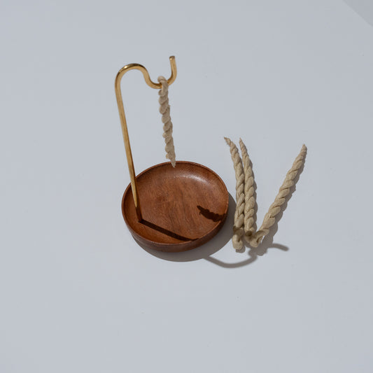 Rope Resin Holder by Tierra Zen