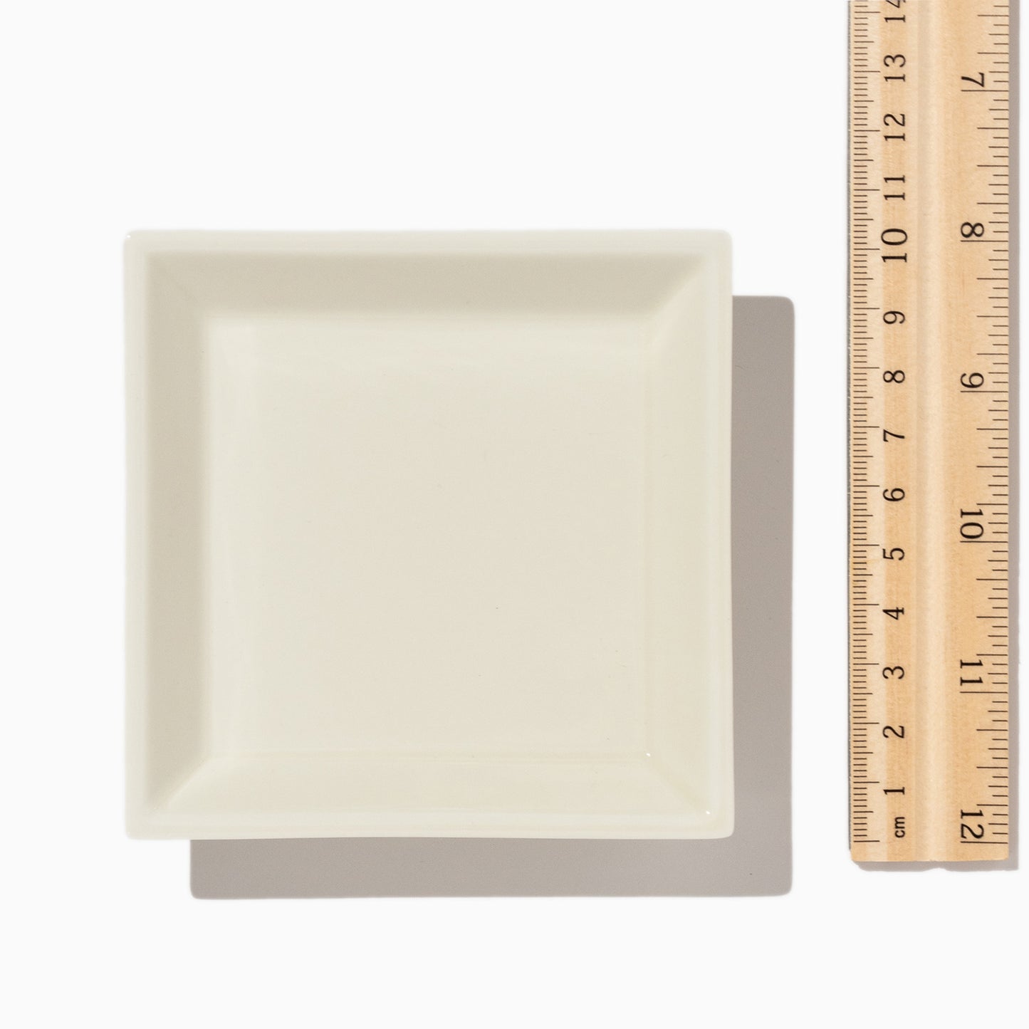 Cream Porcelain Incense Tray / Shoyeido